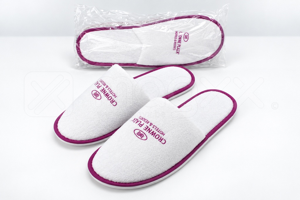 [0,95€] Pantoufles Classic Crowne Plaza à bout fermé
